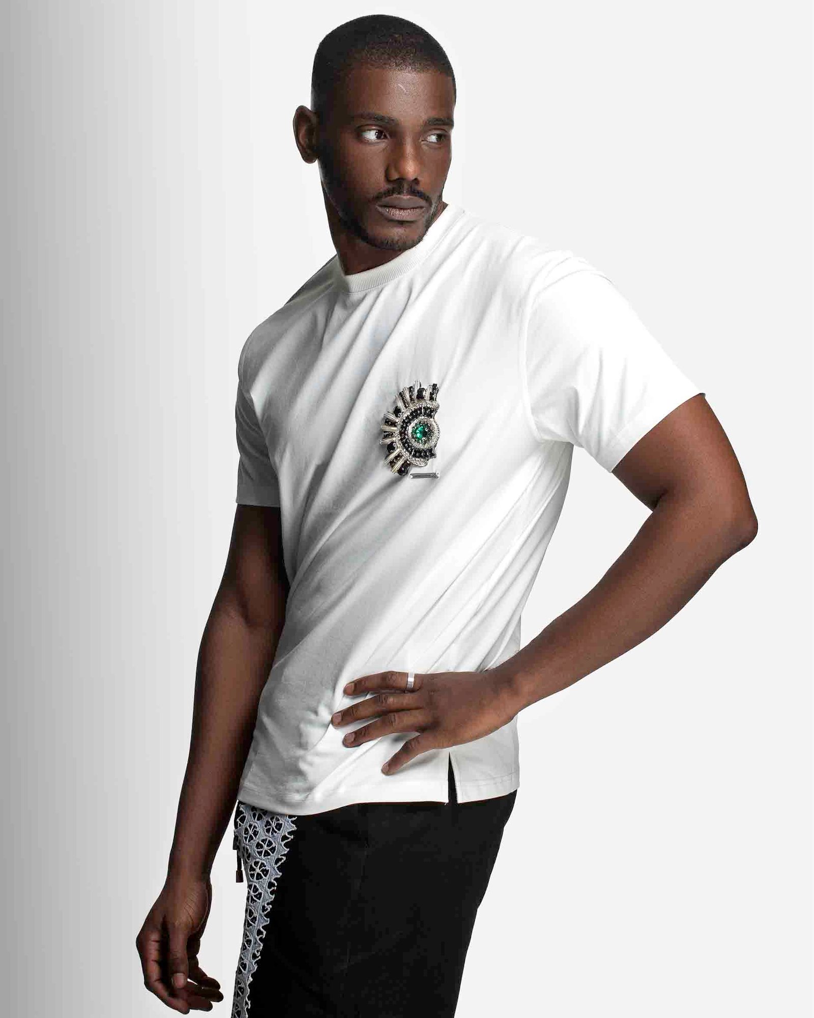 AFRICANA-Aplique-TSHIRTS250911_2